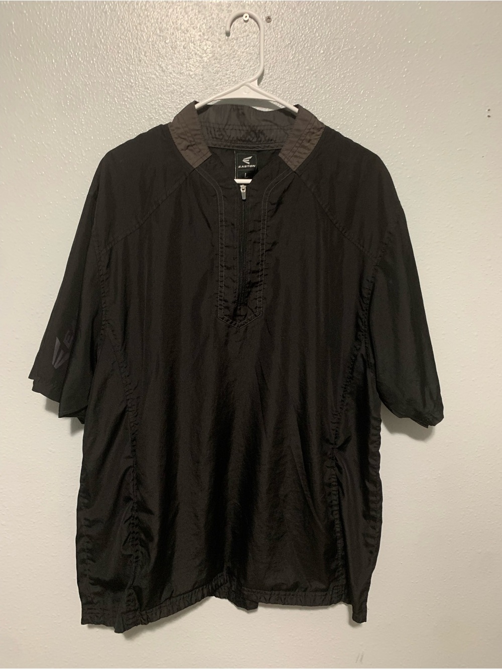 Easton Men’s Black Short-Sleeve Pullover Shirt